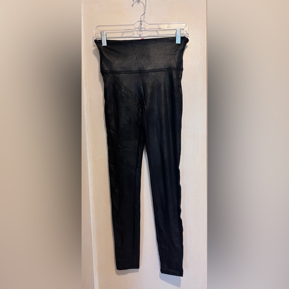 SPANX Faux Leather Leggings Black Shaping Pull On Pants Size Medium